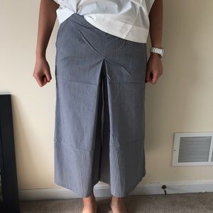 Crop pants. 65%cotton